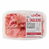 LEVONI drei exklusive italienische Aufschnitte: fein-würzige Salami Milano, deftige Coppa, edler Prosciutto Crudo: 100% italienisches Schweinefleisch.